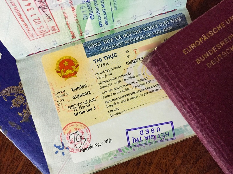 Some foreigners choose the so-called "visa running" option to extend their Vietnam eVisa