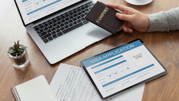 Apply for your Vietnam e-visa online quick, easy and no embassy visit needed