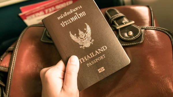 Vietnam visa for Thailand passport: apply easily via Embassy, online e-Visa, or Visa on Arrival choose what fits your travel plan